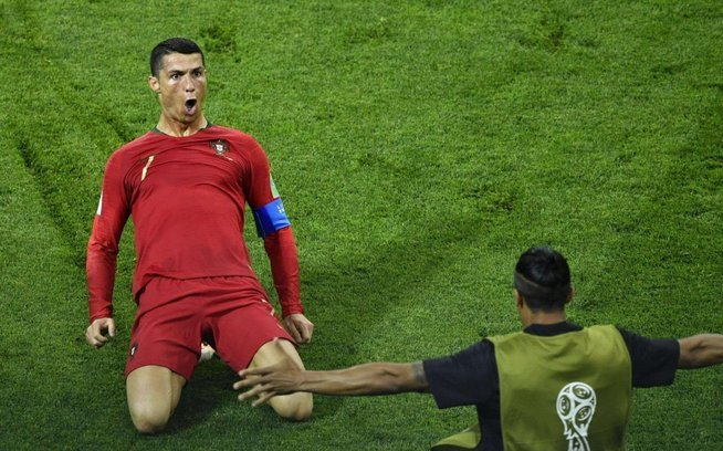 闪电破门定乾坤：沙明一锤定音开场瞬间逆转局势