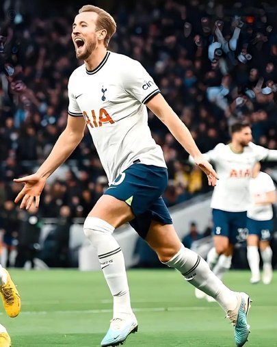 只有吉拉西和凯恩在最近三个德甲赛季里均能收获15+进球