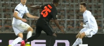 海牛3-1胜港！叶博亚破门成奇胜
