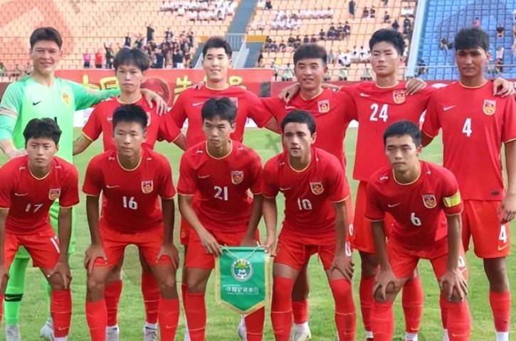 我觉得09国少缺一个领袖球员