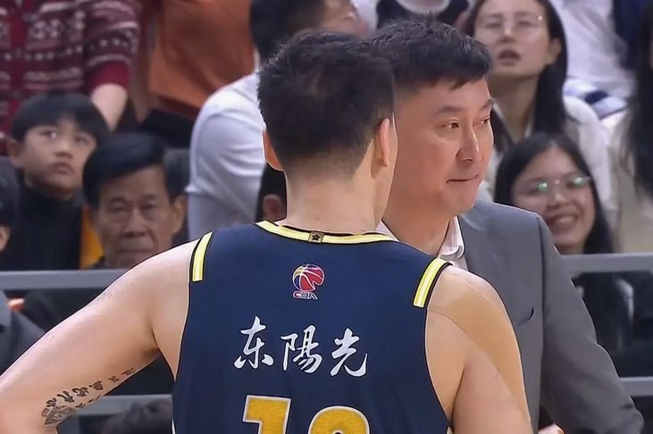 德转预测巴萨新赛季首发：戈登中锋，坎塞洛出任左后卫51