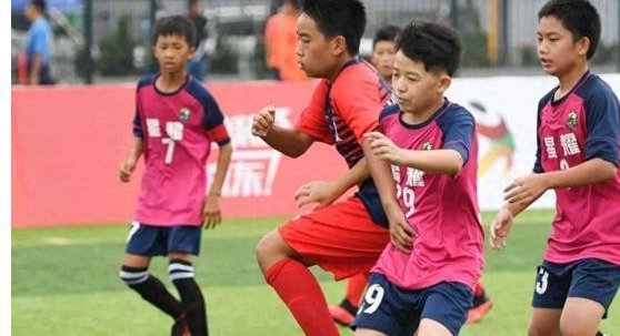 中国足球如果没有外力，08年以后就应该死掉了