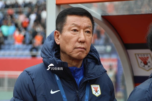 泰山2-2铁人，VAR争夺焦点战平