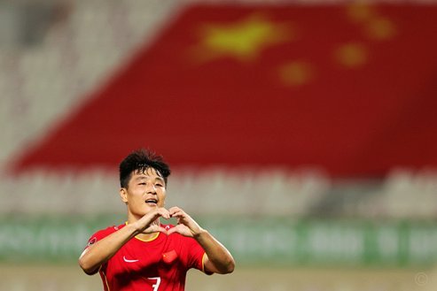 男足历史最佳前锋排行榜：10、张玉宁9、小王涛8、谢晖7、武磊6、黎兵5、李金羽4、杨晨3、高峰2、于根伟1、宿茂臻