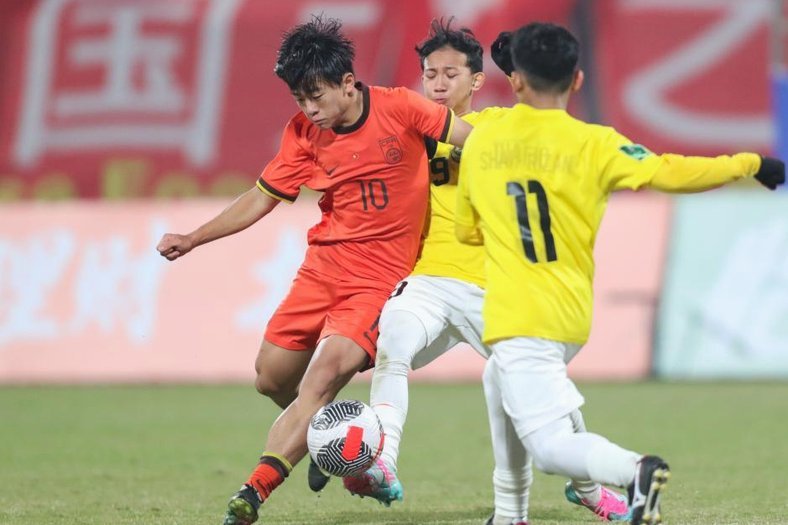 很期待上海U17队和国青U17队打一场