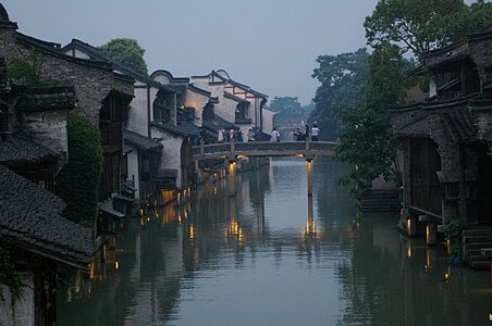 半场：浙江2-1成都，朴镇燮、费利佩破门，米特里策点射
